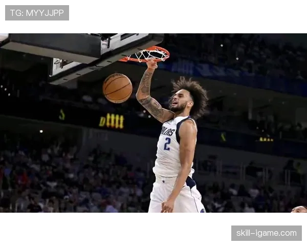 戴维斯传球表现亮眼，助球队逆转取胜