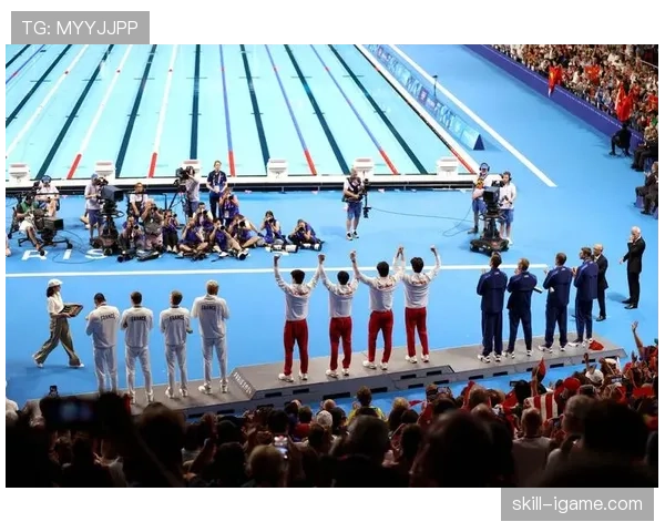 艾玛·麦基翁领衔澳大利亚队斩获4x100米混合泳接力金牌