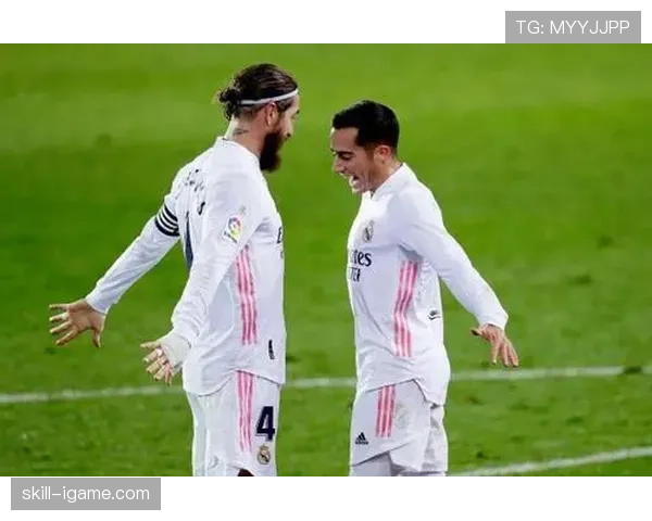 拉莫斯刁钻射门再现赛场,助球队逆转取胜 拉莫斯刁钻射门再现赛场,助球队逆转取胜