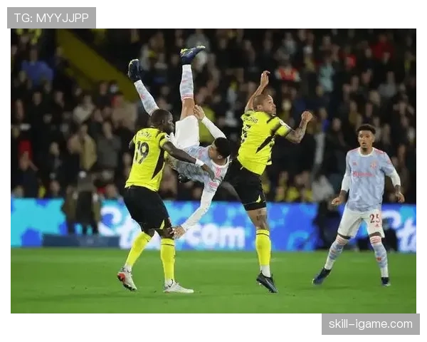 赫尔城新援斩获首球，状态回暖表现稳健